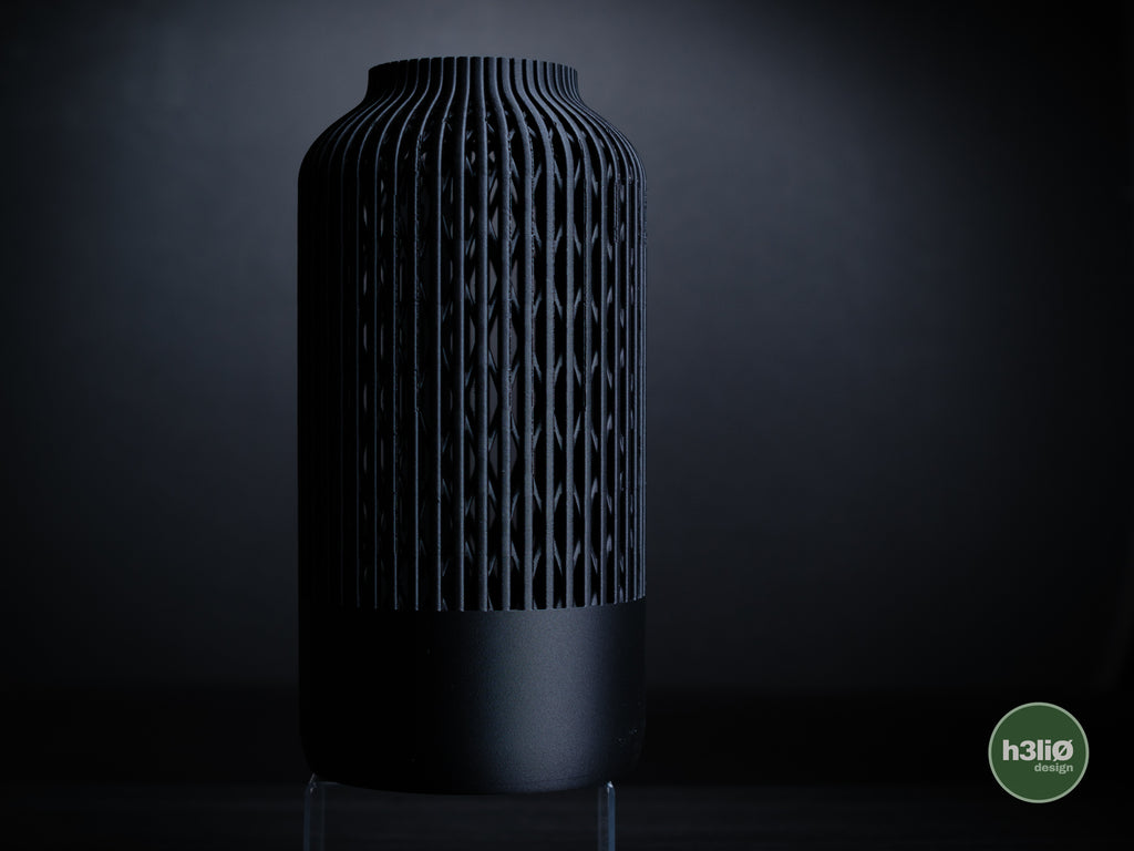 Vellis Vase