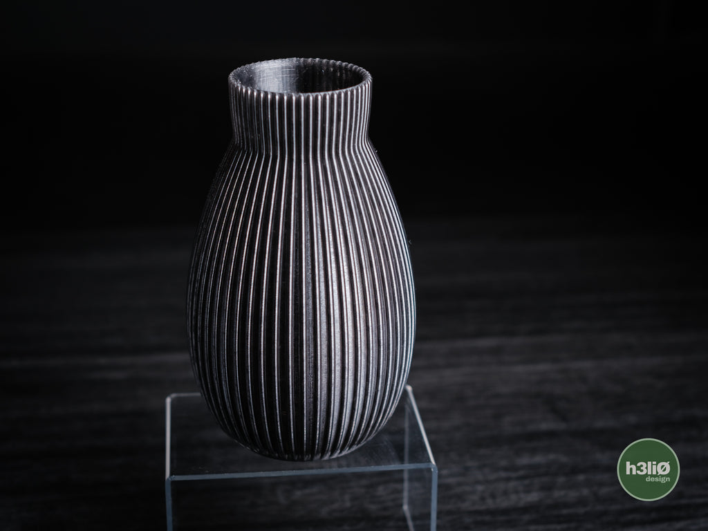 Obscura Vase