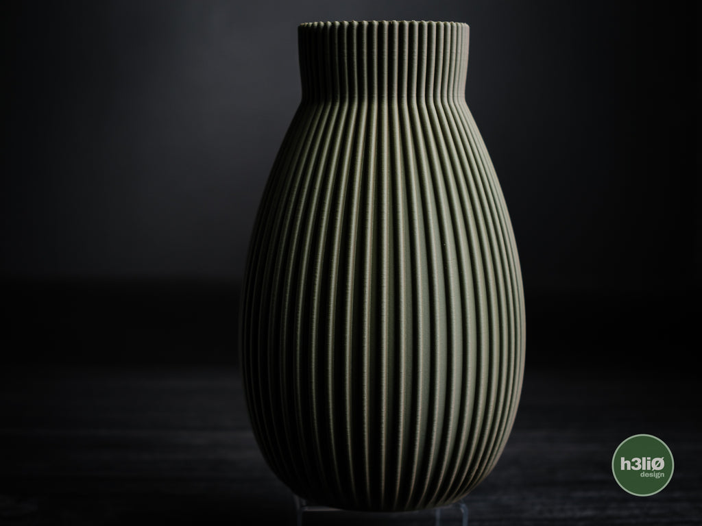 Obscura Vase